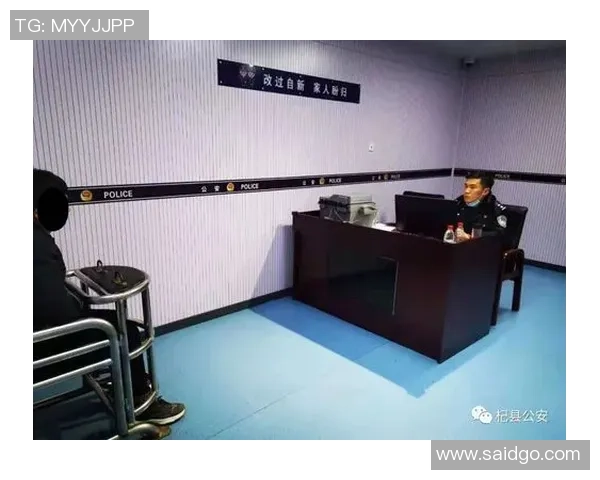 足球明星家中遭遇盗窃事件警方全力追查嫌疑人行踪